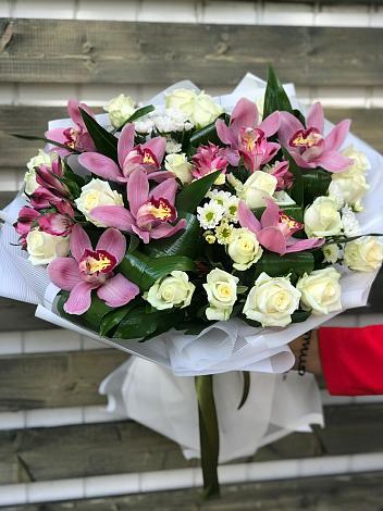 Букет цветов из: Розы и Хризантемы в Козловке