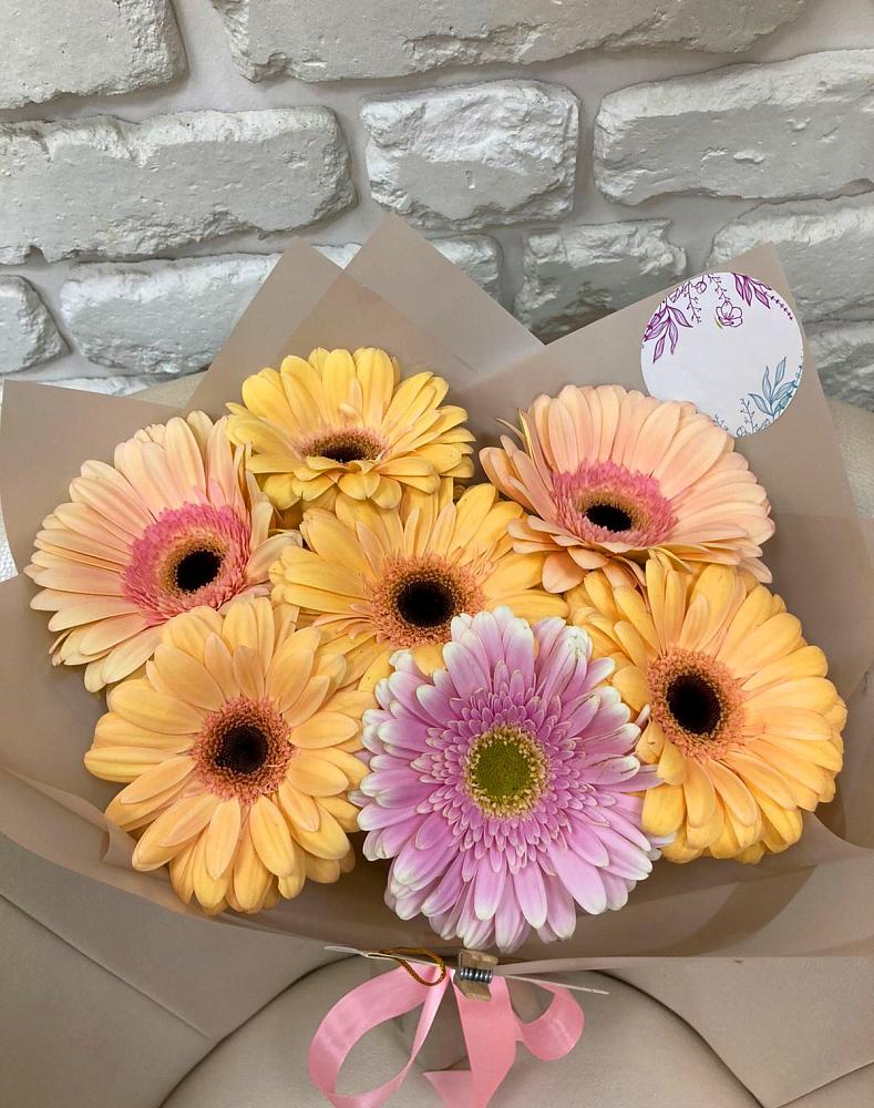 Букет цветов из: Герберы в Козловке