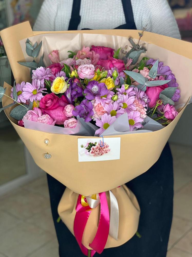 Букет цветов из: Хризантемы, Гвоздики и Альстромерии в Козловке