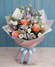 Букет цветов из:  Лизиантусы, Розы, Альстромерии и Гипсофила в Козловке