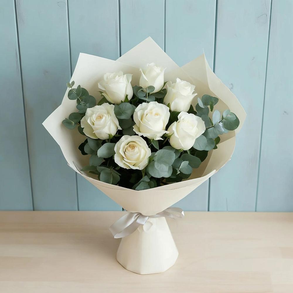 Букет Белые розы в Эвкалипте в Козловке