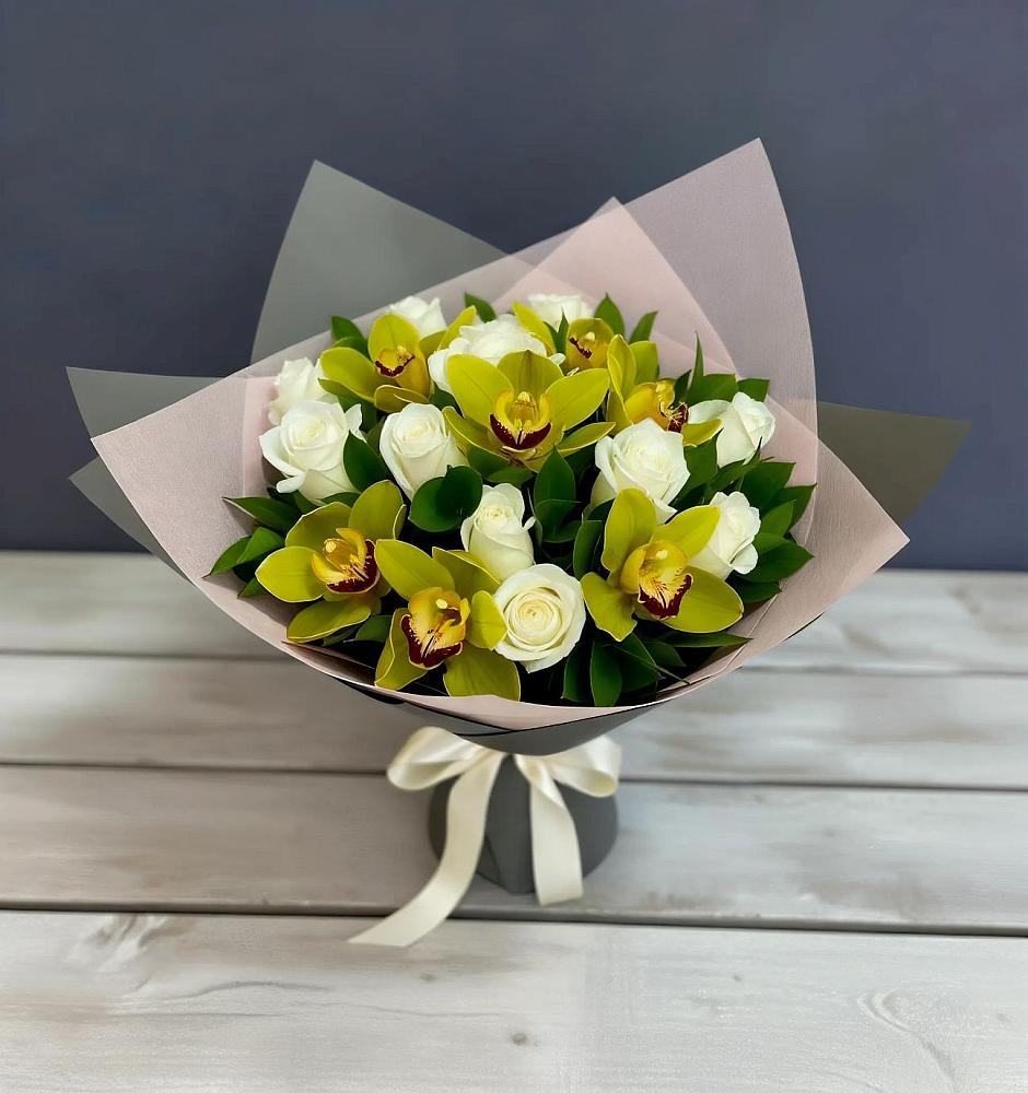 Букет цветов из: Орхидеи и Розы в Козловке