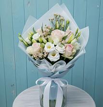 Букет цветов из:  Розы и Лизиантусы в Козловке
