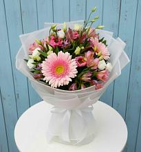Букет цветов из:  Герберы, Альстромерии и Лизиантусы в Козловке