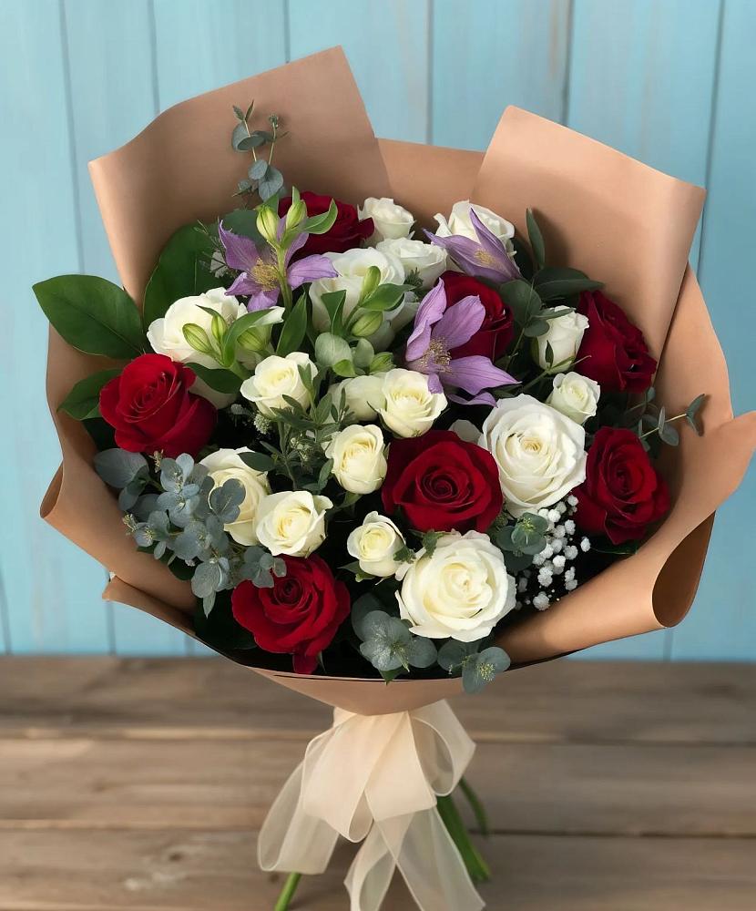 Букет цветов из: Розы и Альстромерии в Козловке
