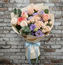 Букет цветов из:  Розы, Лизиантусы и Гвоздики #REPLACE_PRED# Козловке
